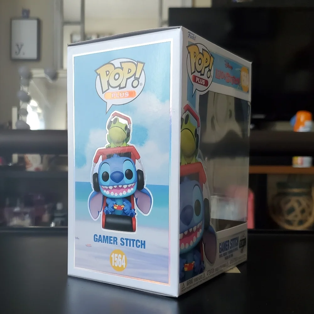 Funko Pop! Disney Lilo & Stitch Gamer Stitch METALLIC Vinyl Figure